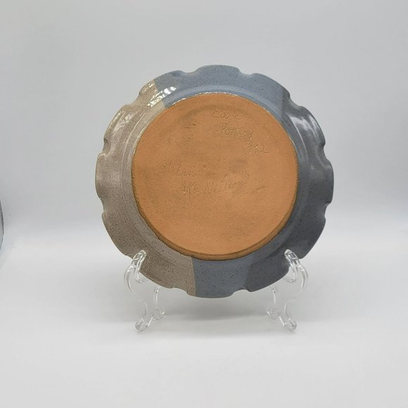Eagle Pottery Plate Signed Sherri McNeil 1992 Blue Beige Floral - Picture 7 of 15